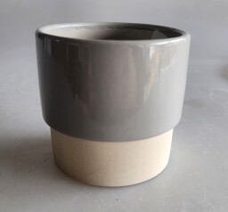Keramický květináč šedý 7,5x 8cm